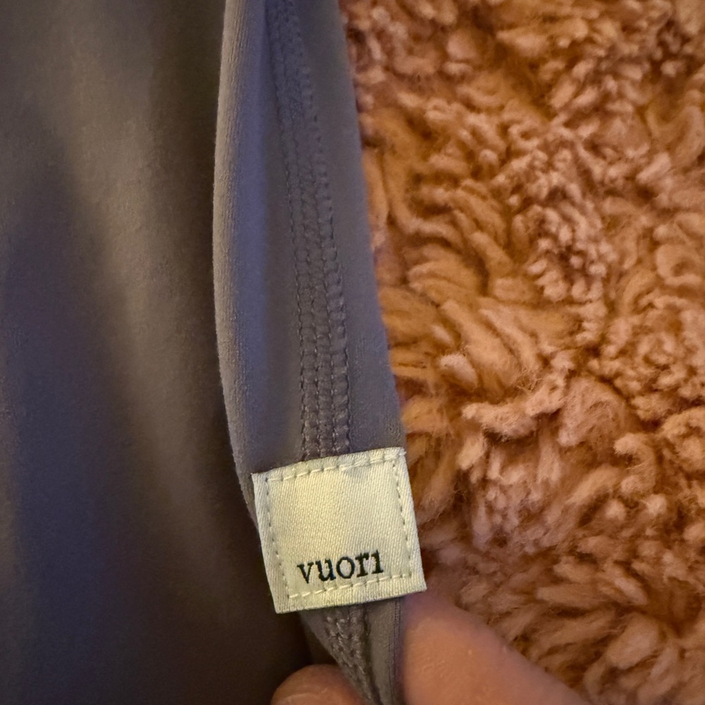 Vuori Daily Leggings. Size M . NWT. Sawyer - Picture 2 of 6